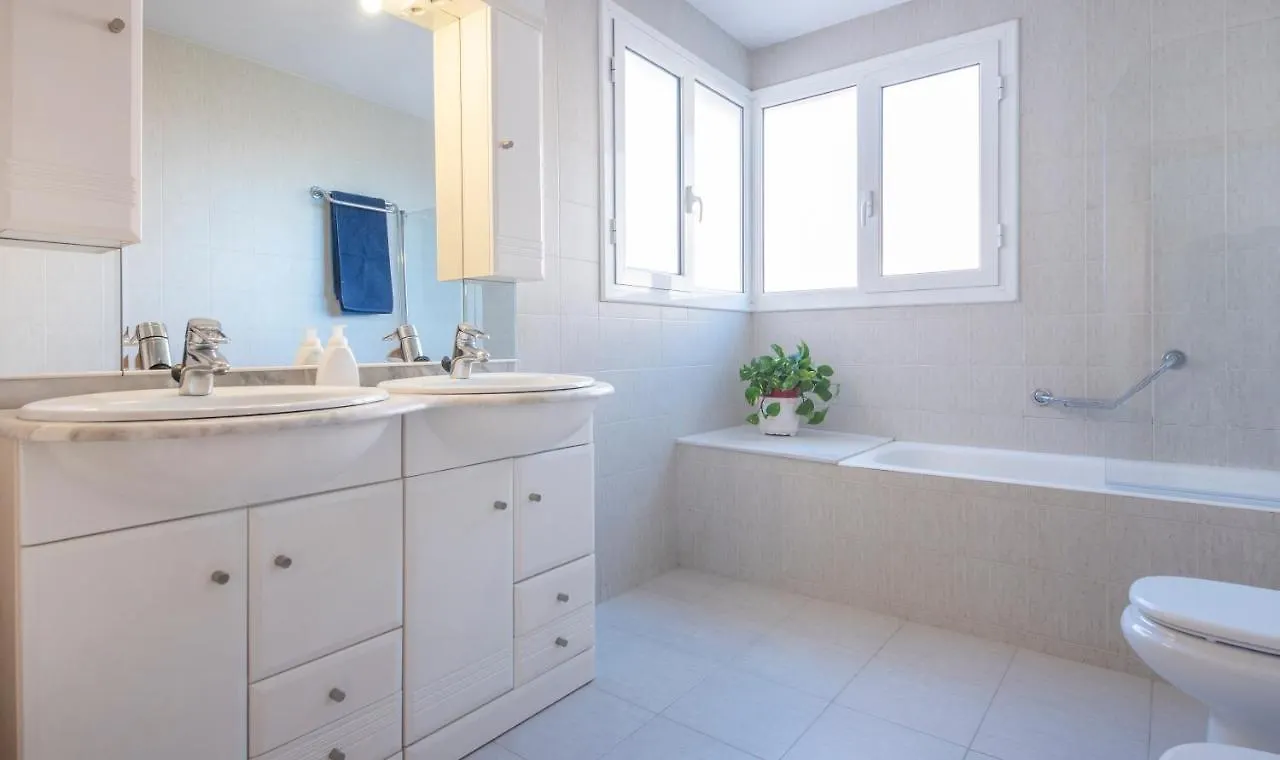 Villa Bali Genials Vistes Al Mar I Gran Piscina Sitges Spain