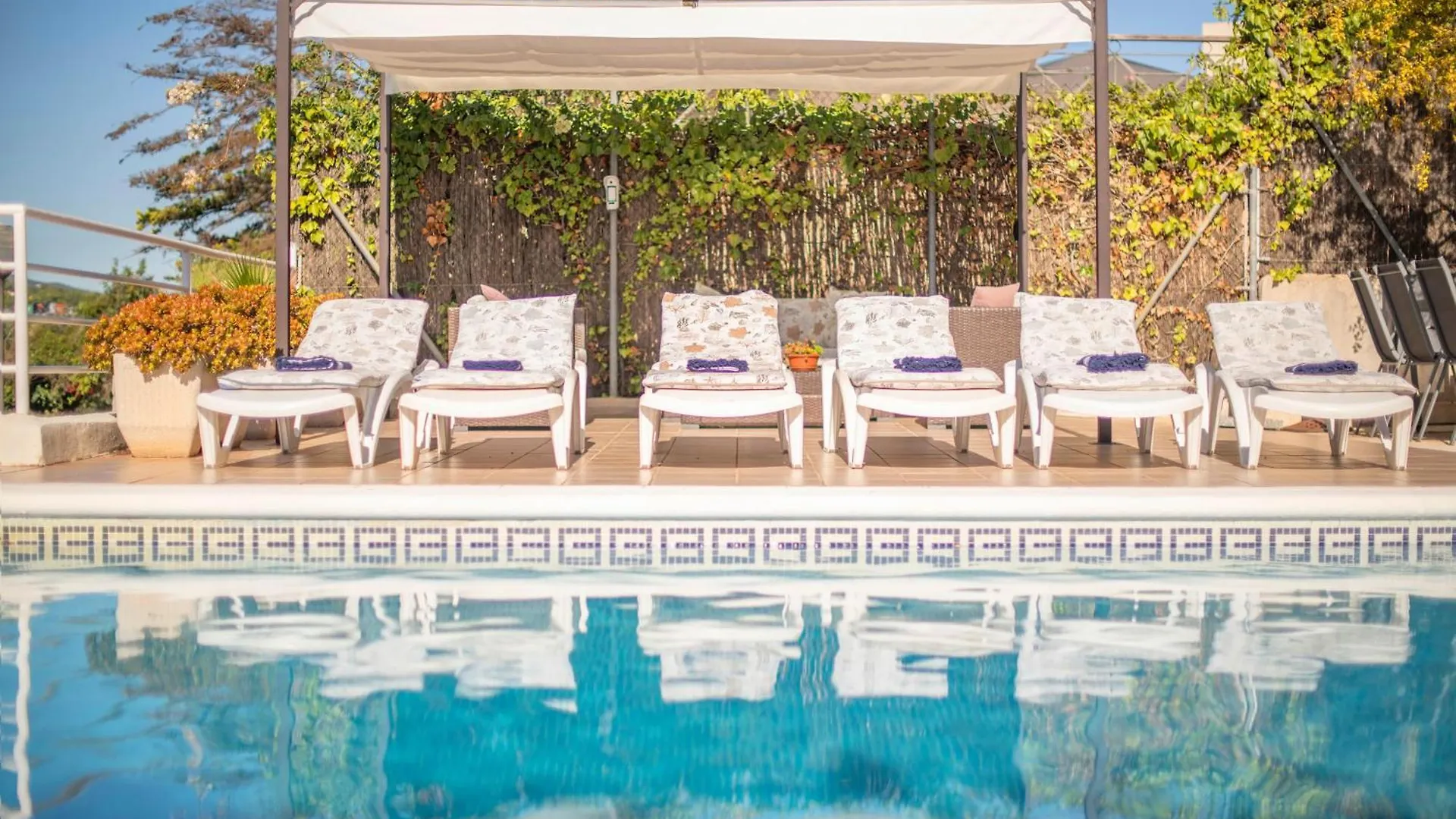 Villa Bali Genials Vistes Al Mar I Gran Piscina Sitges Spain